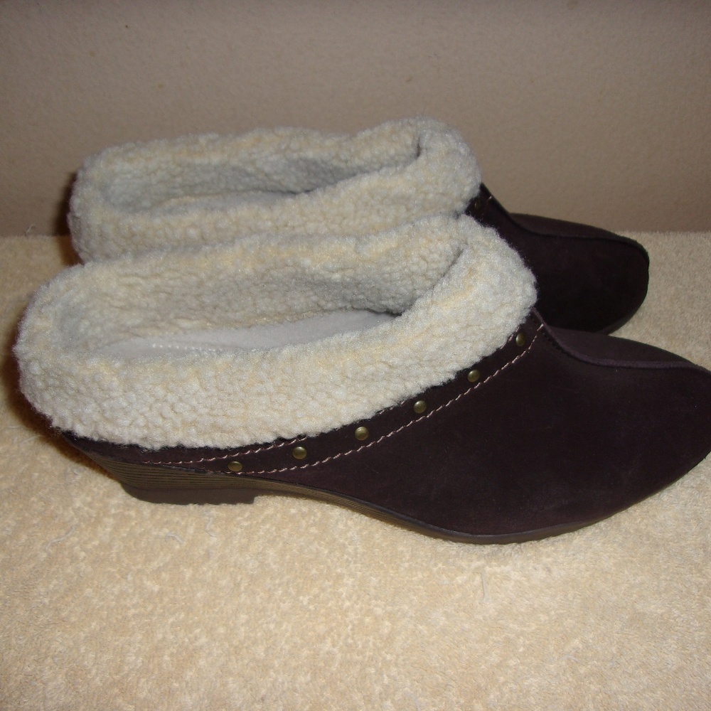 Sporto Ladies Wedge Suede Shoes W/Faux Fur Lining